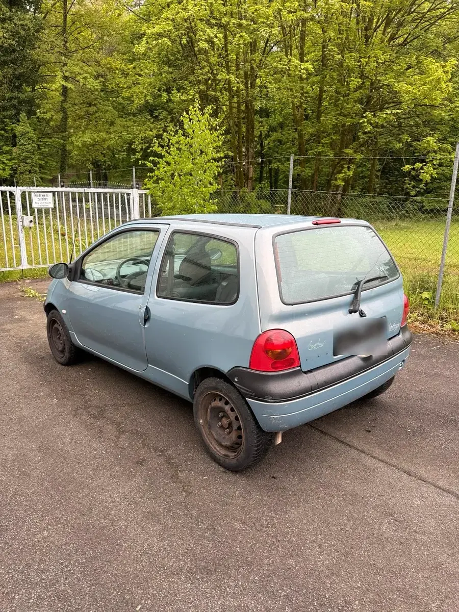 Gebraucht Renault Twingo 58 PS (42 kW) 2003 Silber Kleinwagen