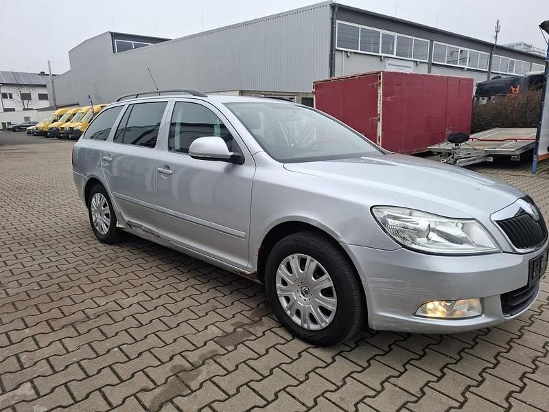 Gebraucht Skoda Octavia 105 PS (77 kW) 2009 Silber Kombi