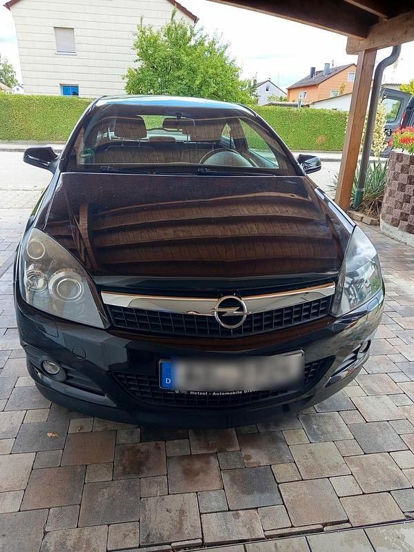 Schwarz Gebraucht 2008 Opel Astra GTC Limousine | 3.200 € (Guter Preis) - Bild 1/4