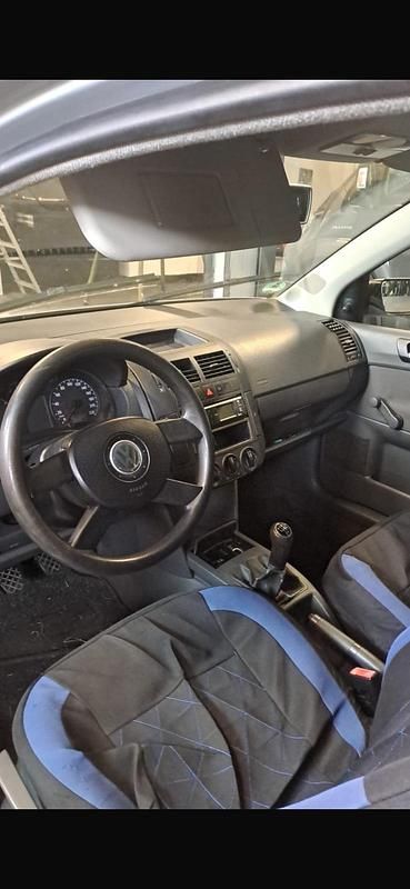 Gebraucht VW Polo 61 PS (44 kW) 2003 Silber Coupé