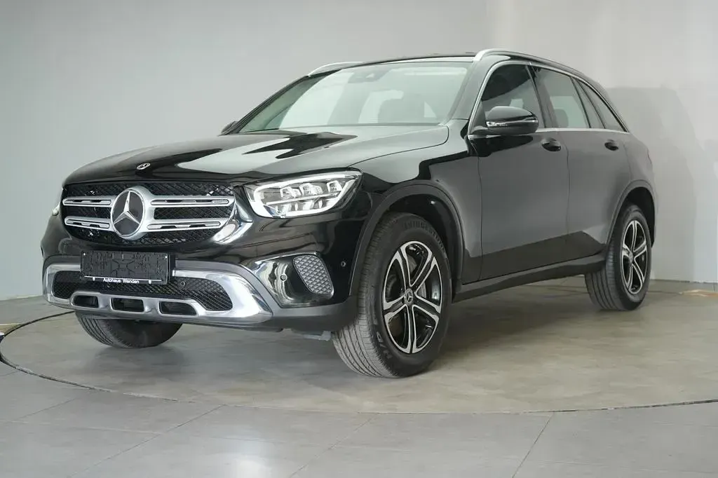 Gebraucht Mercedes GLC300e 320 PS (235 kW) 2022 Schwarz SUV
