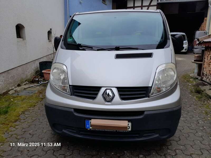 Grau Gebraucht 2008 Renault Trafic Van | 7.900 € - Bild 1/4