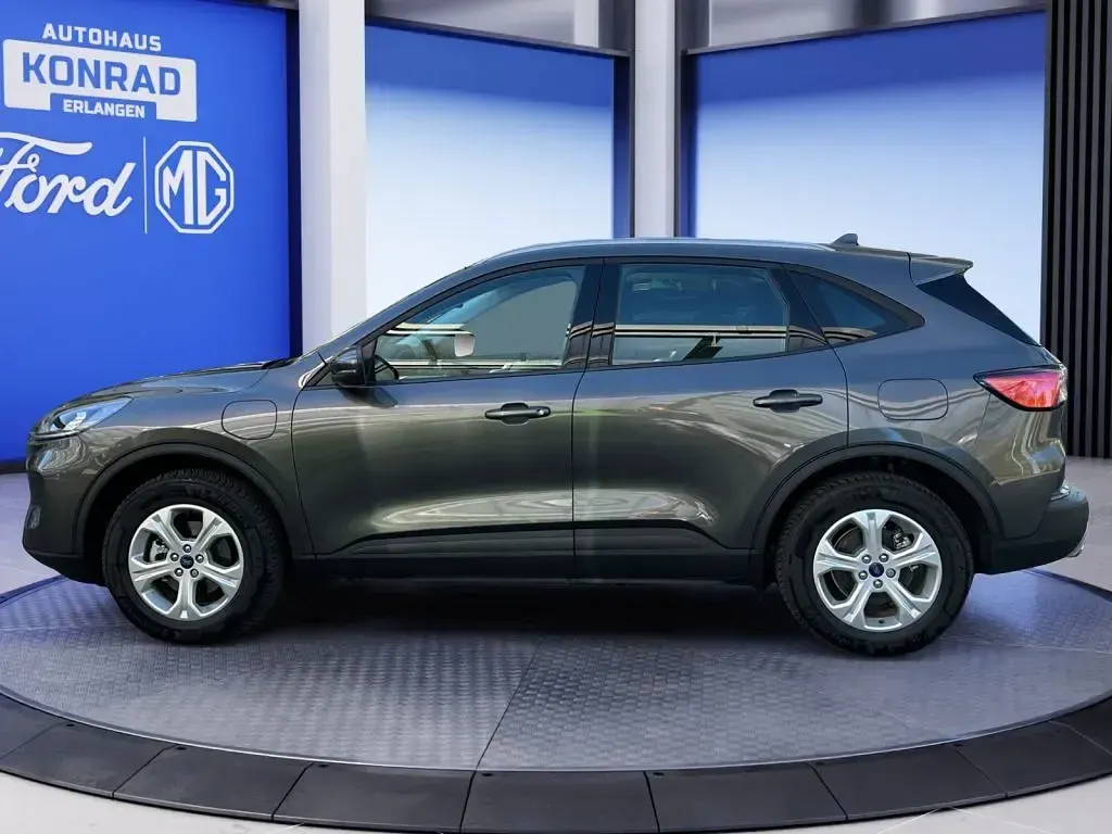 Usado Ford Kuga Cool & Connect 224 HP (164 kW) 2024 Cinzento SUV