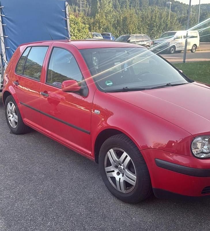 Gebraucht VW Golf IV 2000 Rot Limousine