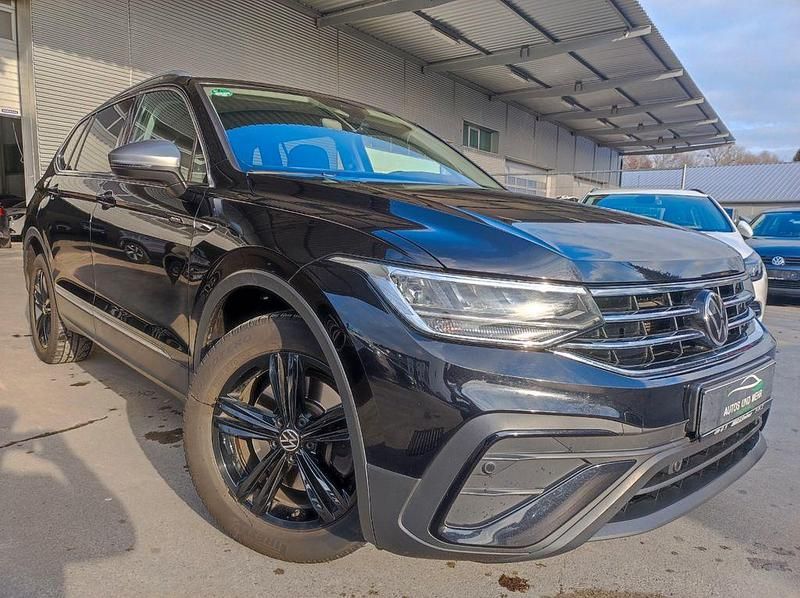 Gebraucht VW Tiguan Allspace Life 200 PS (147 kW) 2023 Schwarz SUV