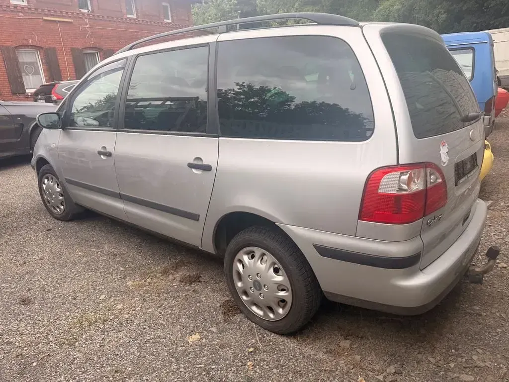 Gebraucht Ford Galaxy Ghia 116 PS (85 kW) 2005 Silber Van / Kleinbus