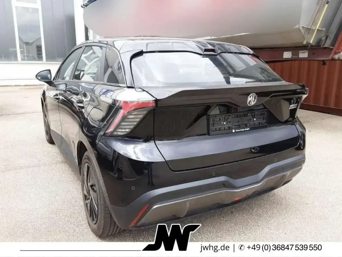Gebraucht MG MG4 EV 125 kW (170 PS) 2023 Schwarz uni Kleinwagen