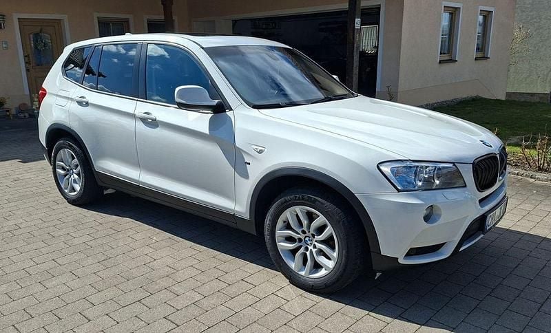 Gebraucht BMW X3 184 PS (135 kW) 2012 Weiß SUV