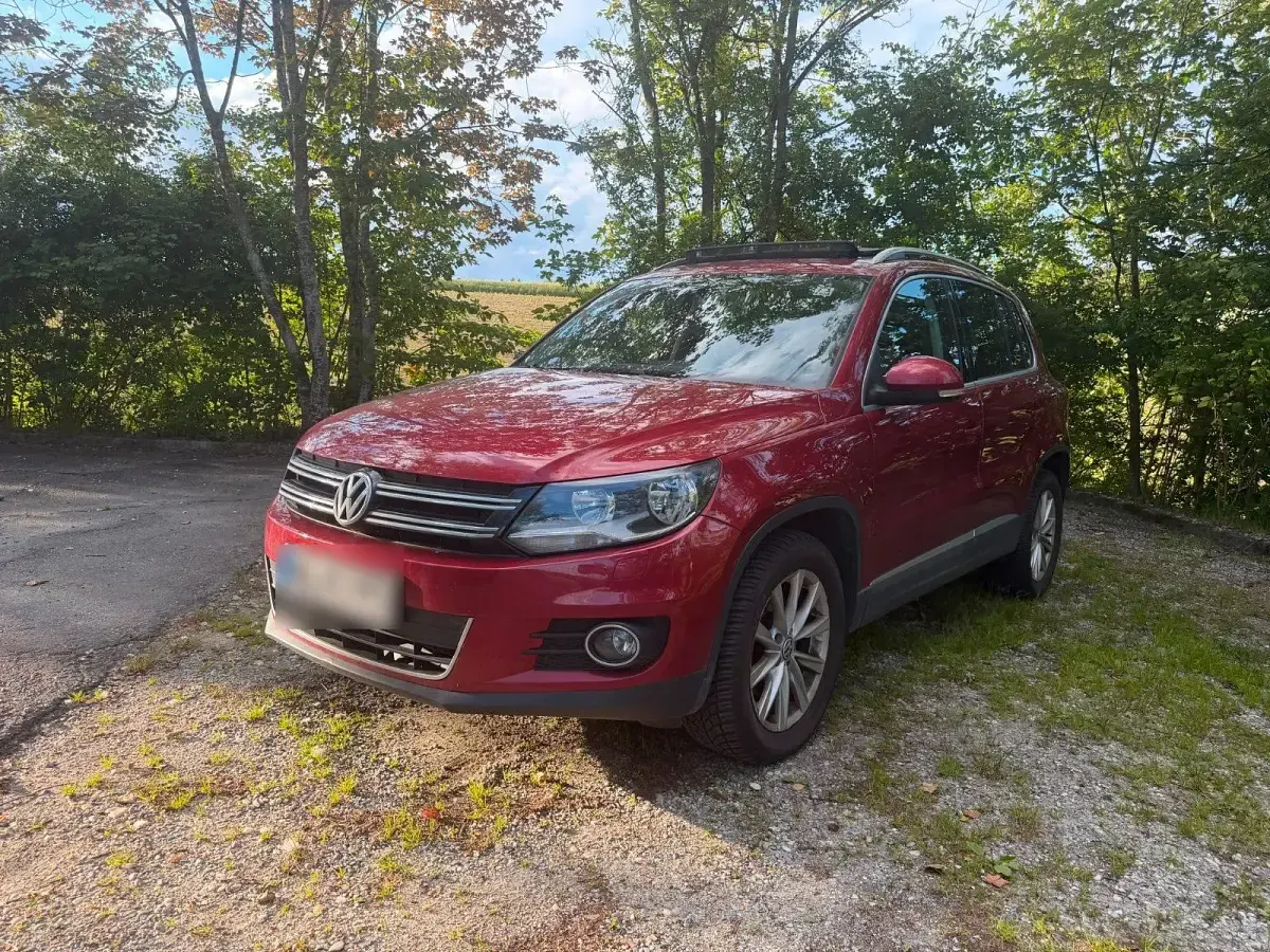 Gebraucht VW Tiguan 140 PS (102 kW) 2014 Rot SUV