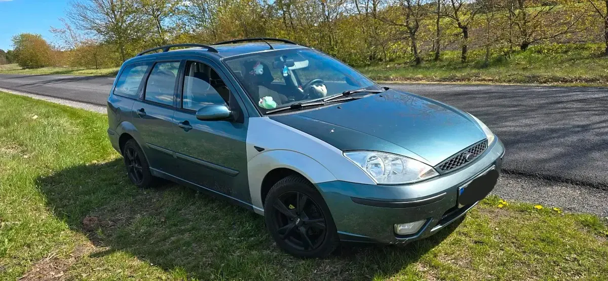Second-hand Ford Focus Ghia 101 CP (74 kW) 2003 Verde Break