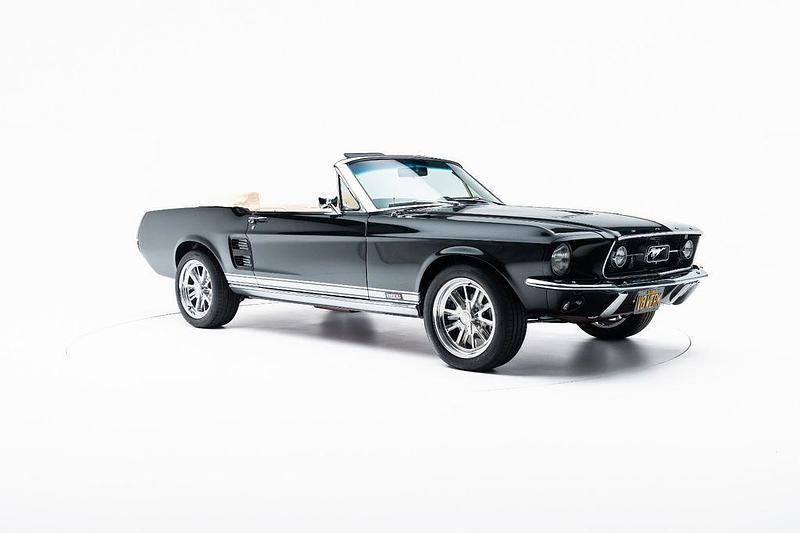 Gebraucht Ford V8 230 PS (169 kW) 1967 Blau Cabrio
