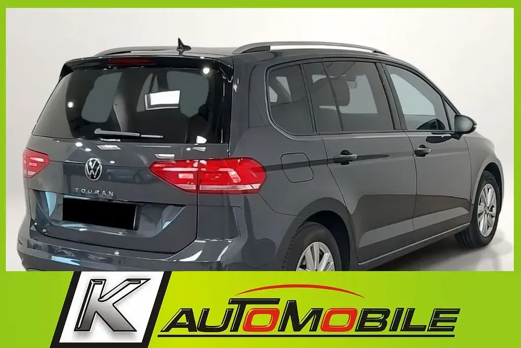 Gebraucht VW Touran 150 PS (110 kW) 2025 Grau Van / Kleinbus