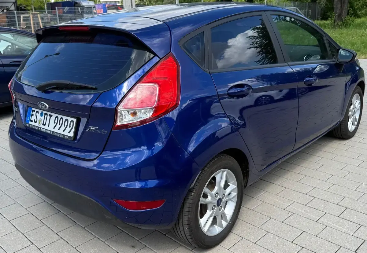 Gebraucht Ford Fiesta SYNC Edition 101 PS (74 kW) 2015 Kleinwagen