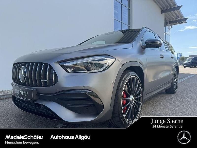 Grau Gebraucht 2022 Mercedes GLA35 AMG AMG SUV | 54.930 € - Bild 1/4