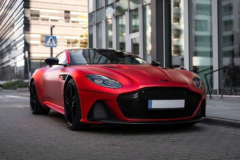 Gebraucht Aston Martin DBS 734 PS (539 kW) 2021 Rot