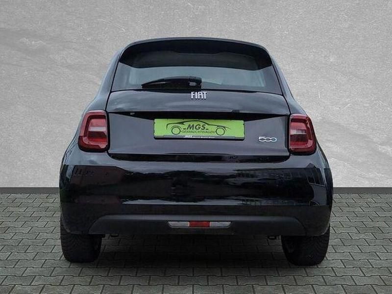 Gebraucht Fiat 500e Icon 86 kW (118 PS) 2022 Onyx schwarz Kleinwagen