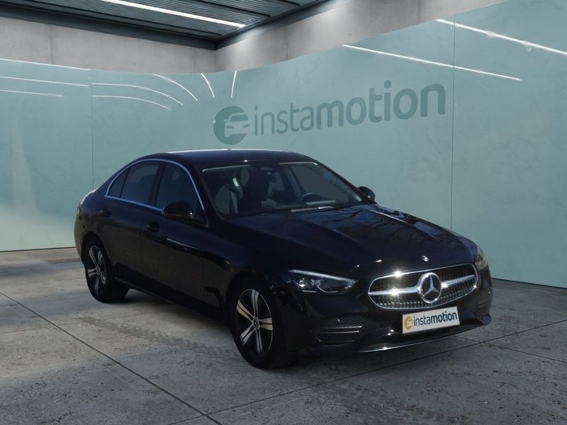 Schwarz Gebraucht 2021 Mercedes C180 Avantgarde Limousine | 31.790 € (Fairer Preis) - Bild 1/4