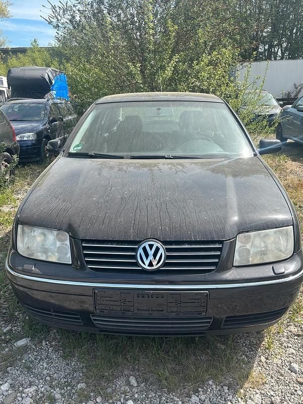 Usata VW Bora 101 CV (74 kW) 2002 Nero Berlina