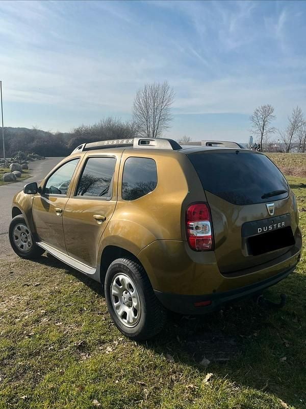Gebraucht Dacia Duster 115 PS (84 kW) 2016 Gold SUV