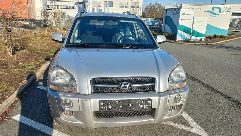 Gebraucht Hyundai Tucson GLS 141 PS (103 kW) 2007 Silber SUV