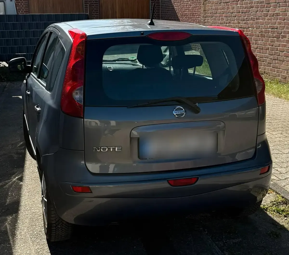 Second-hand Nissan Note 82 CP (60 kW) 2008 Albastru Hatchback