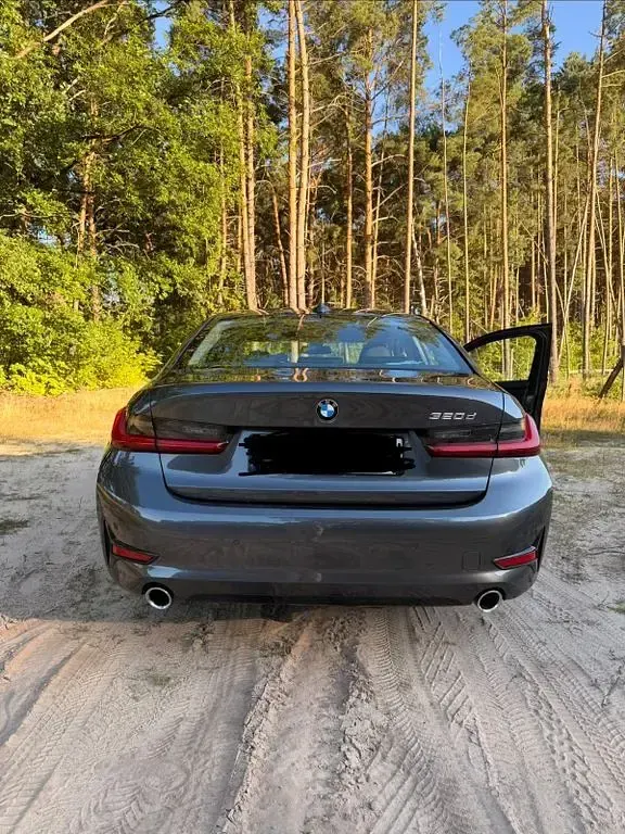 Gebraucht BMW 320 Sport Line 190 PS (139 kW) 2021 Grau Limousine
