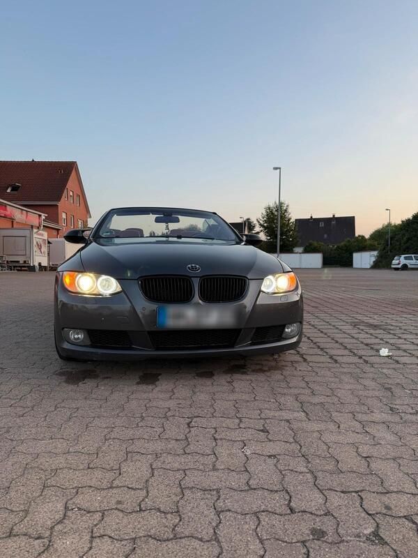 Grau Gebraucht 2008 BMW 335 Cabriolet Performance Cabrio | 9.250 € (Superpreis) - Bild 1/4