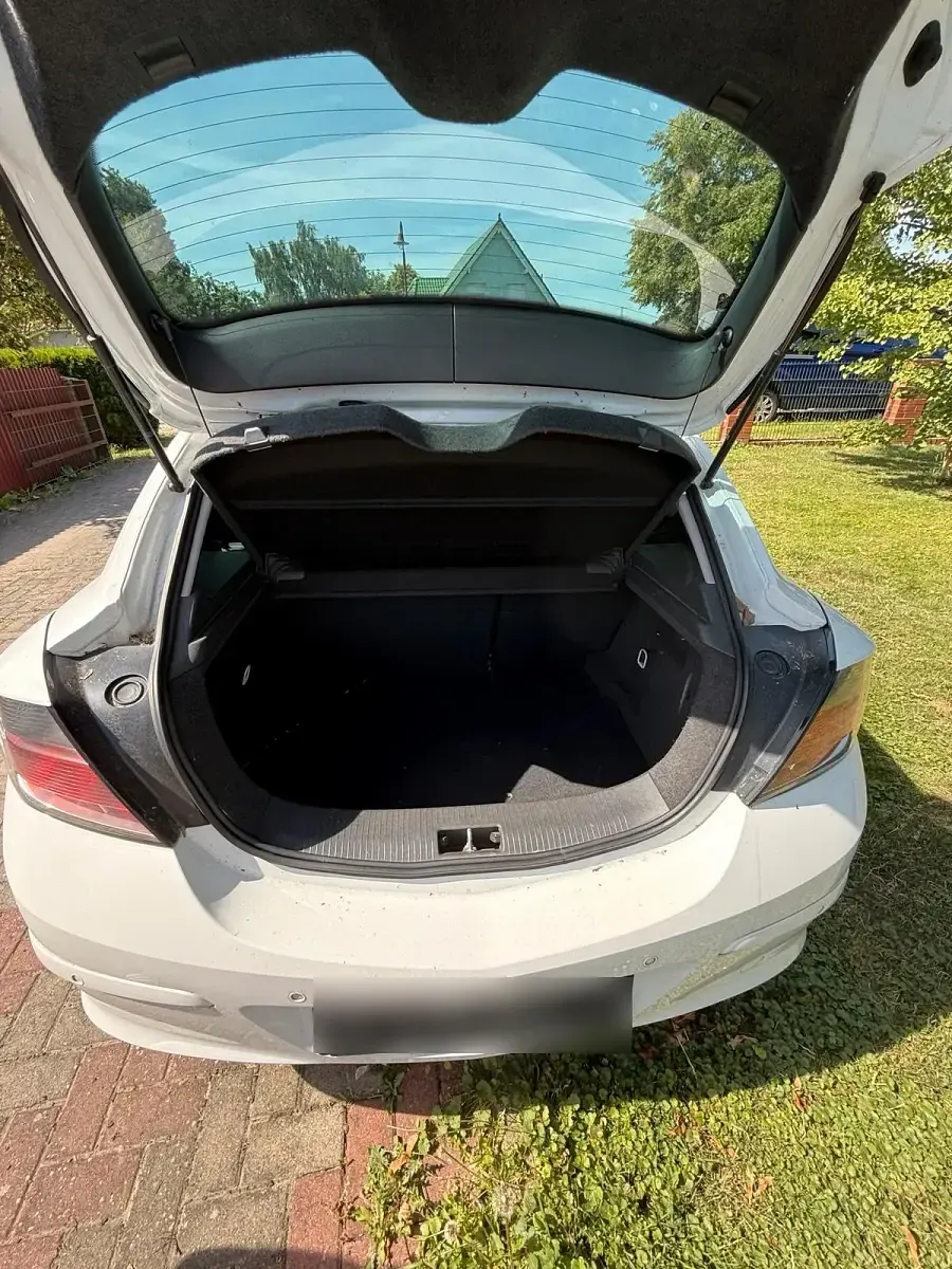 Gebraucht Opel Astra GTC 140 PS (102 kW) 2009 Weiß Kleinwagen