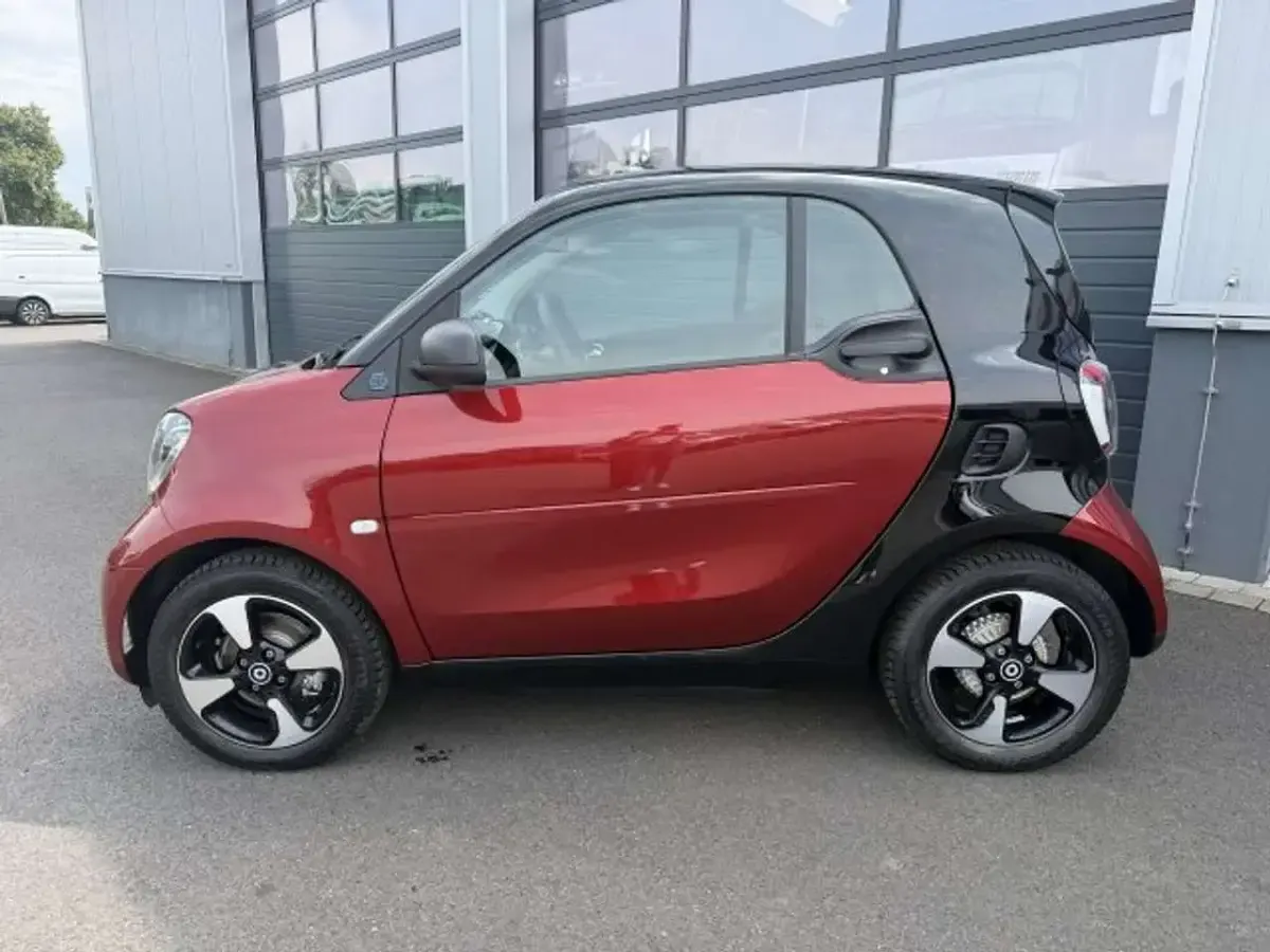 Gebraucht Smart ForTwo Coupé Exclusive 60 kW (82 PS) 2024 Carmine red Kleinwagen