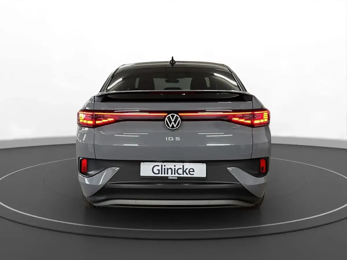 Gebraucht VW ID.5 Pro Performance 150 kW (204 PS) 2023 Grau SUV