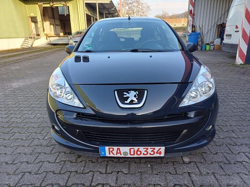 Gebraucht Peugeot 206+ 75 PS (55 kW) 2009 Grau Kleinwagen
