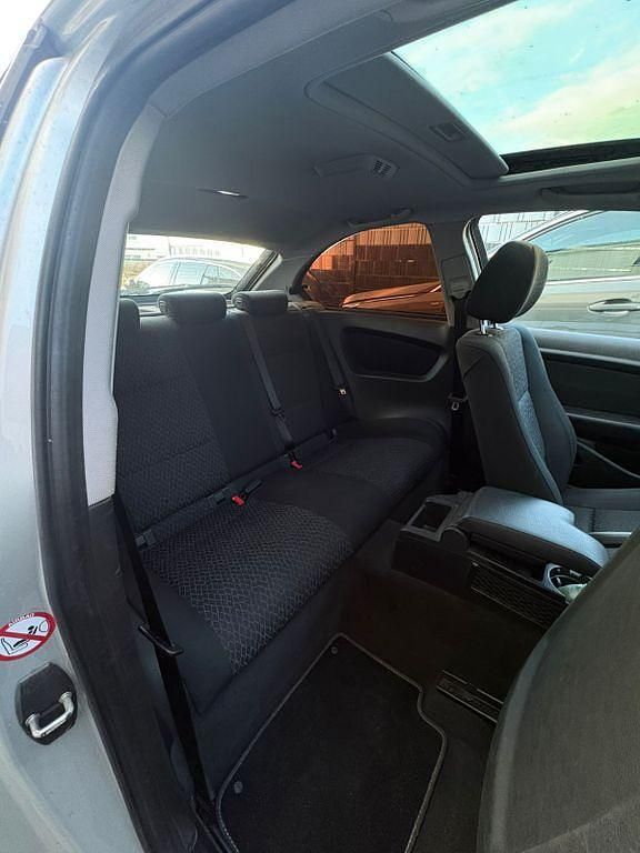 Gebraucht BMW 318 143 PS (105 kW) 2004 Silber Limousine