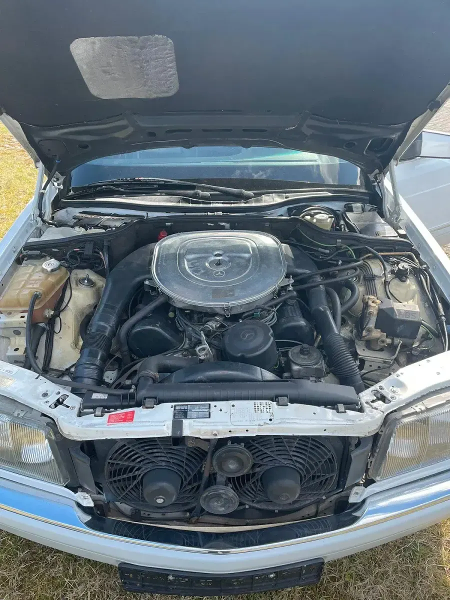 Gebraucht Mercedes E420 224 PS (164 kW) 1990 Weiß Limousine