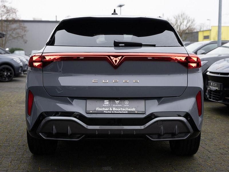 Neu Cupra Terramar VZ 272 PS (200 kW) 2026 Graphene grau SUV