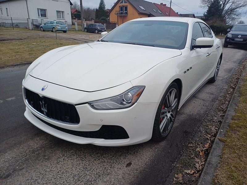 Gebraucht Maserati Ghibli 404 PS (297 kW) 2014 Weiß Limousine