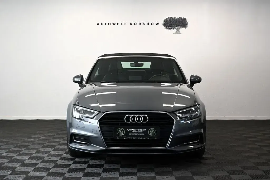 Używany Audi A3 Cabriolet Design 150 KM (110 kW) 2019 Szary Kabriolet