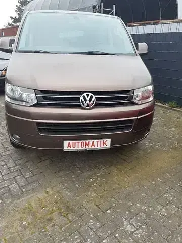 Używany VW Multivan Comfortline 180 KM (132 kW) 2010 Andere Minivan