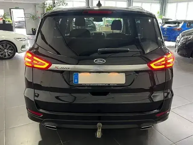 Second-hand Ford S-MAX S 190 CP (139 kW) 2020 Negru Monovolum