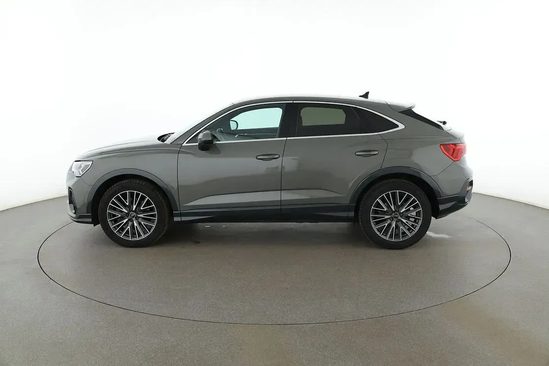 Gebraucht Audi Q3 Sportback Sport 190 PS (139 kW) 2023 Grau SUV