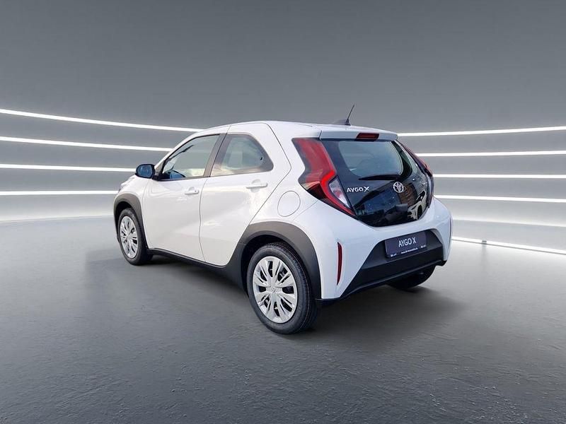 Neu Toyota Aygo X PURE 116 PS (85 kW) 2025 Weiß SUV