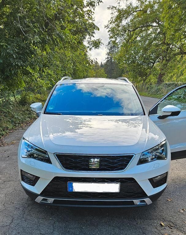 Weiß Gebraucht 2019 Seat Ateca XCELLENCE SUV | 17.800 € (Guter Preis) - Bild 1/4