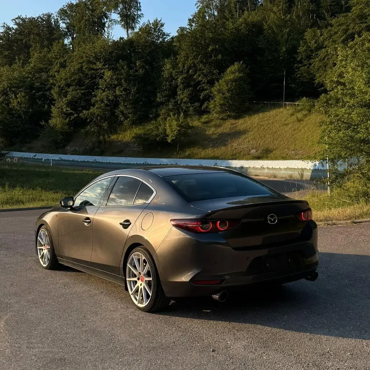 Gebraucht Mazda 3 Selection 179 PS (131 kW) 2019 Grau Limousine