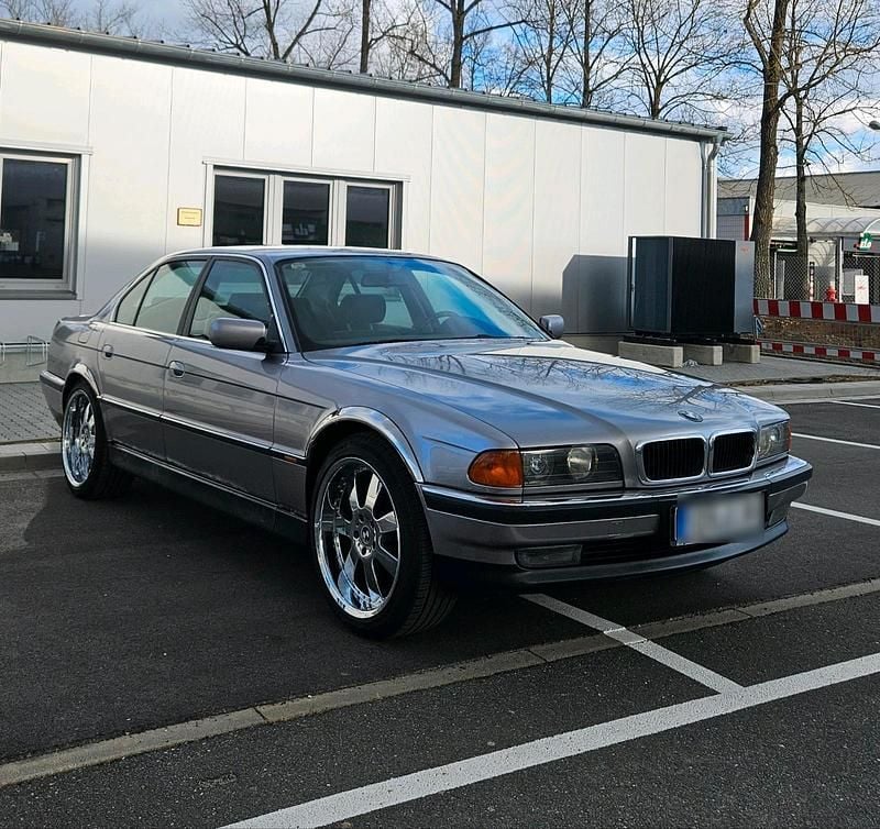 Gebraucht BMW 728 193 PS (141 kW) 1996 Grau Limousine
