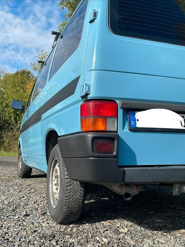 Second-hand VW T4 84 CP (61 kW) 1995 Albastru Van