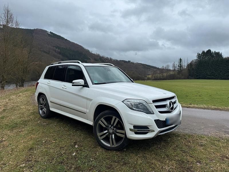Gebraucht Mercedes GLK220 170 PS (125 kW) 2015 Weiß SUV