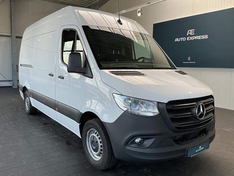 Gebraucht Mercedes Sprinter 150 PS (110 kW) 2023 Weiß (arktikweiss) Van
