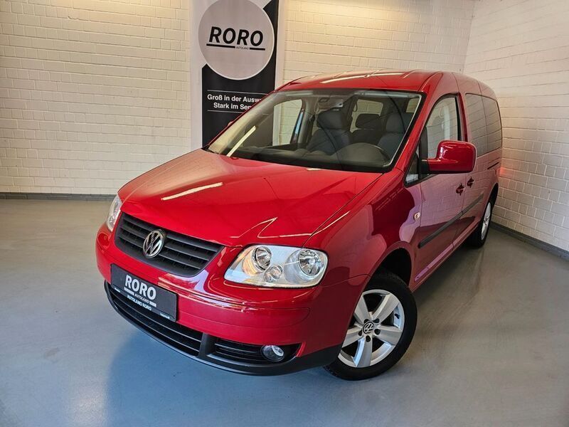 Rot Gebraucht 2010 VW Caddy Maxi Team Van / Kleinbus | 6.950 € (Guter Preis) - Bild 1/4