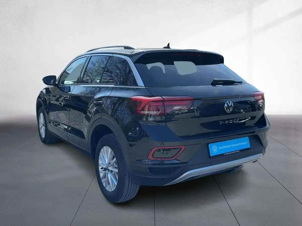 Gebraucht VW T-Roc Life 150 PS (110 kW) 2022 Deep black perleffekt SUV
