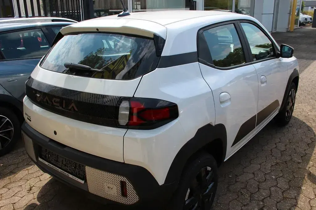 Neu Dacia Spring Extreme 75 kW (102 PS) 2026 Weiß Kleinwagen