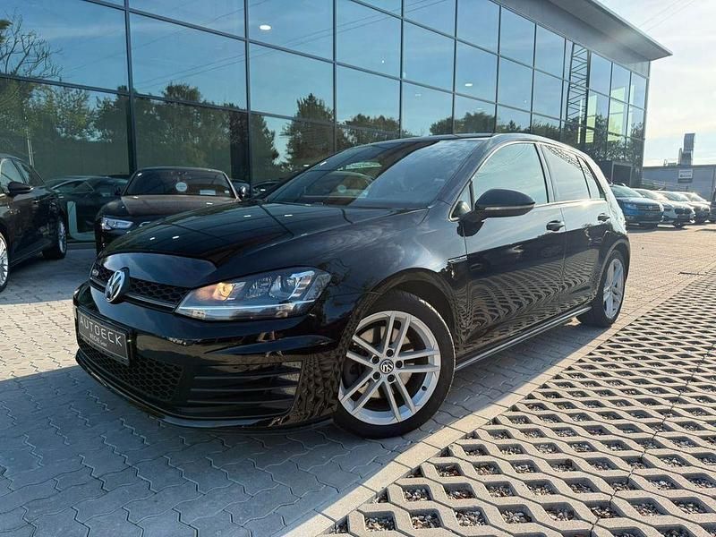 Schwarz Gebraucht 2016 VW Golf VII Sport Limousine | 16.900 € (Fairer Preis) - Bild 1/4